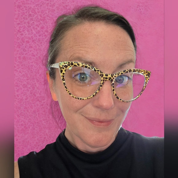 Betsey Johnson Leopard Print Cat Eye Glasses - Picture 5 of 6